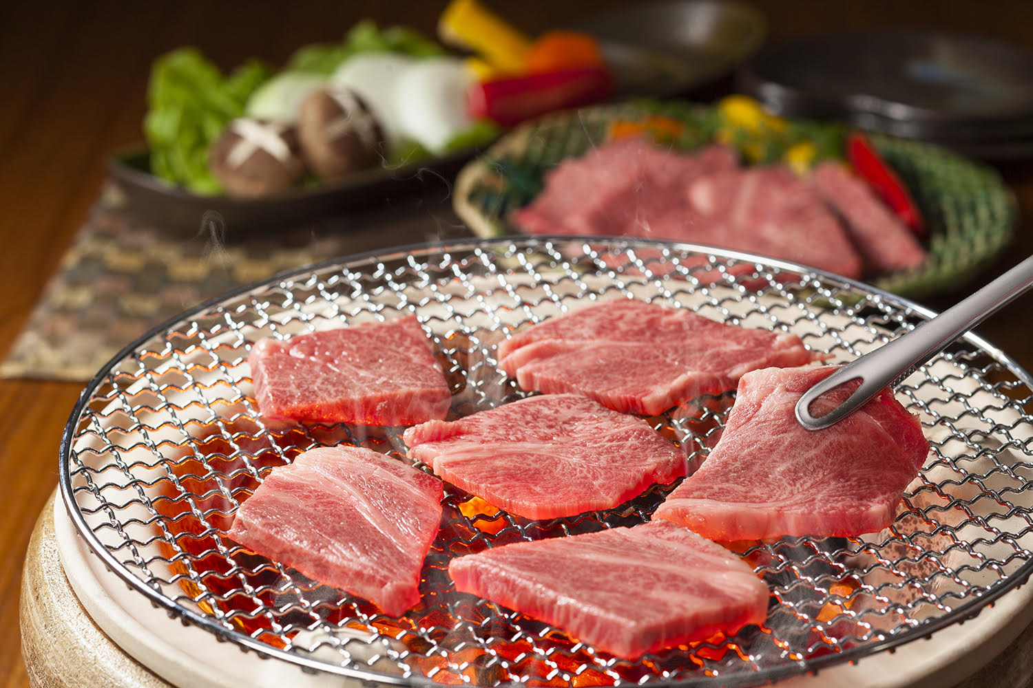 家で本格的な焼肉！プレートから肉の選び方までおいしい食べ方を公開 | お肉のギフトなら肉贈 選べる肉カタログギフト